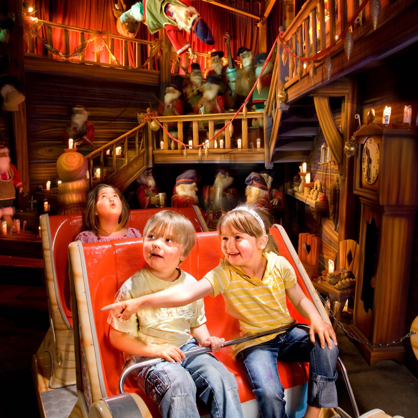 SantaPark magic train ride is included to the festive Christmas dinners.